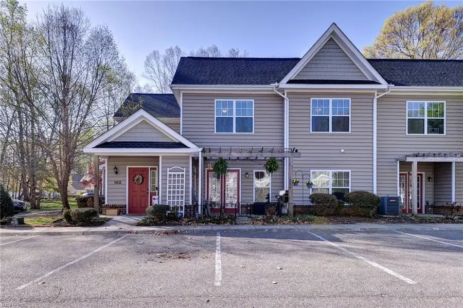 102 Lakeview Cove, Smithfield, VA 23430 - #2