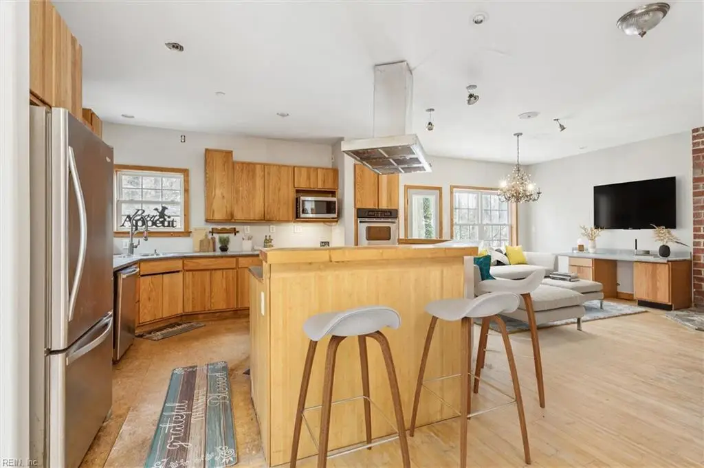 706 Yorktown Road, Poquoson, VA 23662 - #1