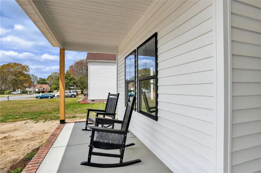 109 Queens Lane, Franklin, VA 23851 - #3