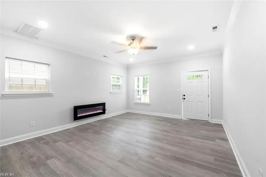 631 Homestead Avenue, Hampton, VA 23661 - #3