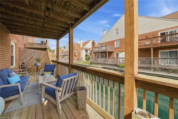 5104 Walkers Grant Lane, Virginia Beach, VA 23455