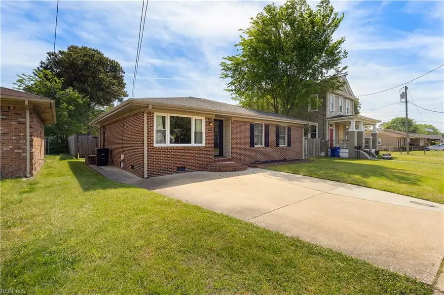 2121 Effingham St Street, Portsmouth, VA 23704 - #2