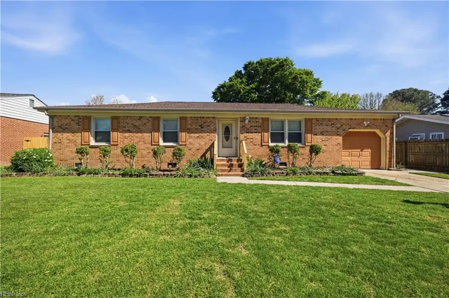 174 Huntington Drive, Virginia Beach, VA 23462 - #2