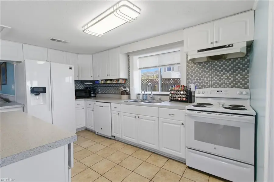 108 Pleasant Point, Grandy, NC 27939 - #3