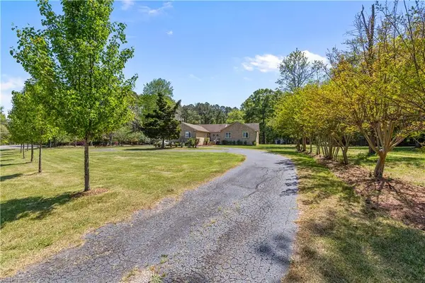 1905 Hallmark Way, Chesapeake, VA 23323