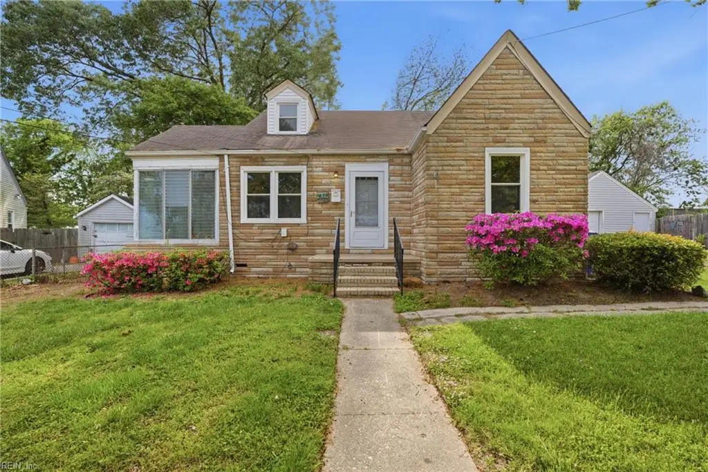 1305 W Norcova Drive, Norfolk, VA 23502 - #1