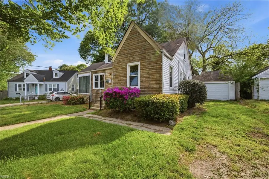 1305 W Norcova Drive, Norfolk, VA 23502 - #3