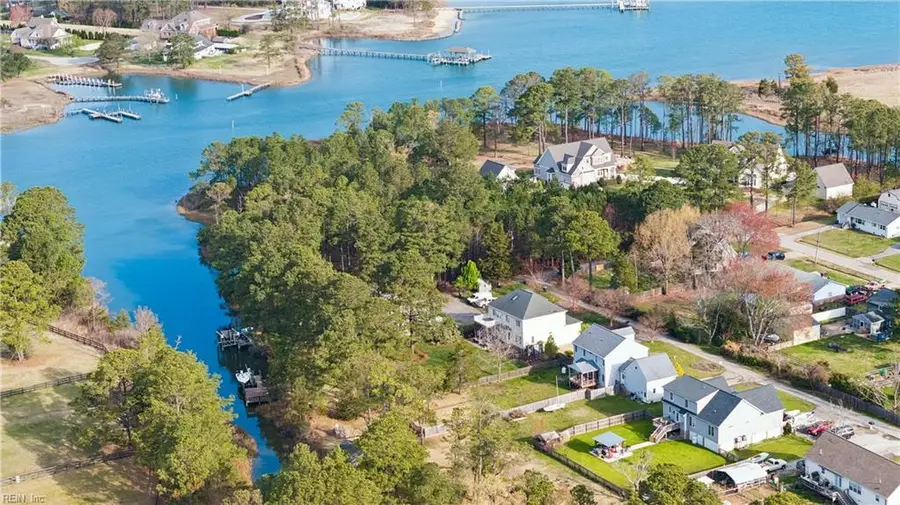 117 Montgomery Lane, Yorktown, VA 23692 - #2