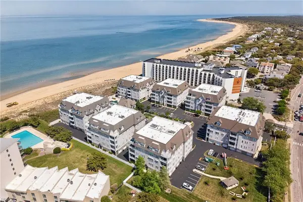 2313 Mariners Mark Way #201, Virginia Beach, VA 23451