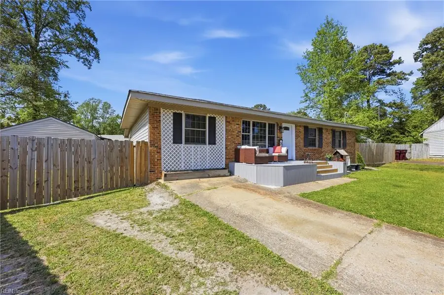 568 Trent Avenue, Chesapeake, VA 23323 - #2