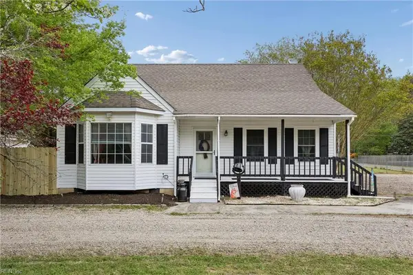 3677 Buckeye Lane, Hayes, VA 23072