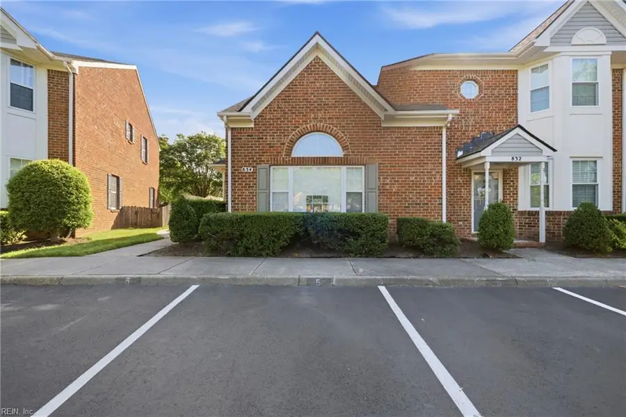 834 W Lake Circle, Chesapeake, VA 23322 - #3