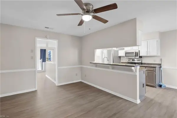 5437 Scholarship Drive, Virginia Beach, VA 23462