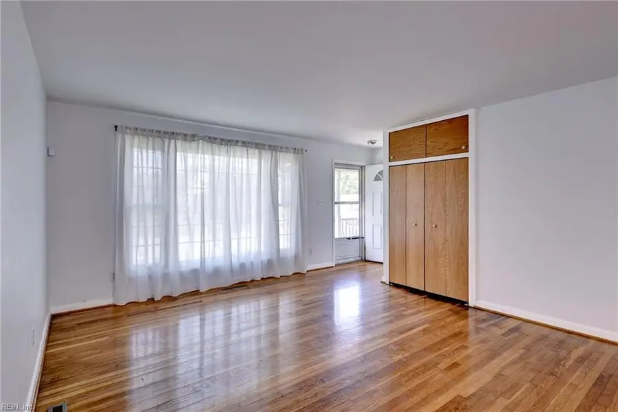 14 Astor Dr Drive #Dr, Newport News, VA 23608 - #3