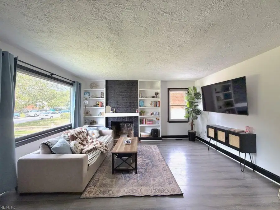 8 S Greenfield Avenue, Hampton, VA 23666 - #2