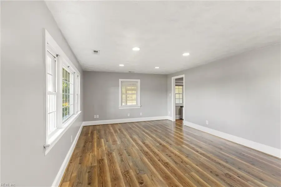 8605 Guinea Road, Hayes, VA 23072 - #3