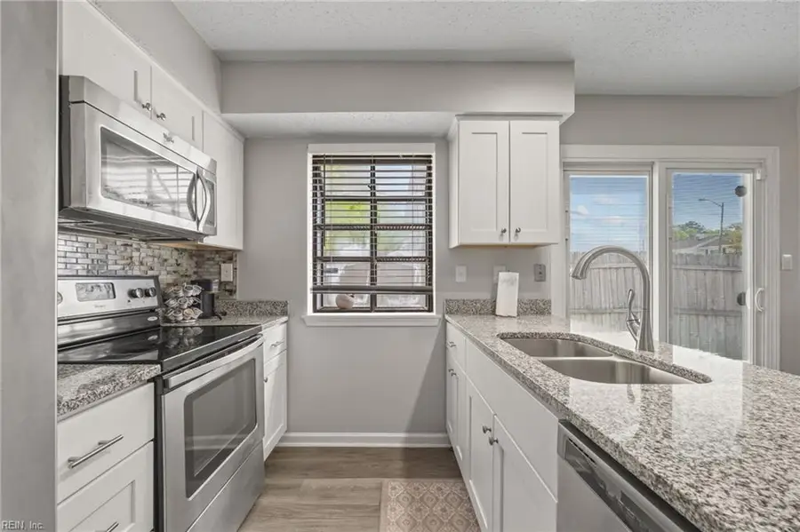 1940 Woodgate Arch #A, Chesapeake, VA 23320 - #3