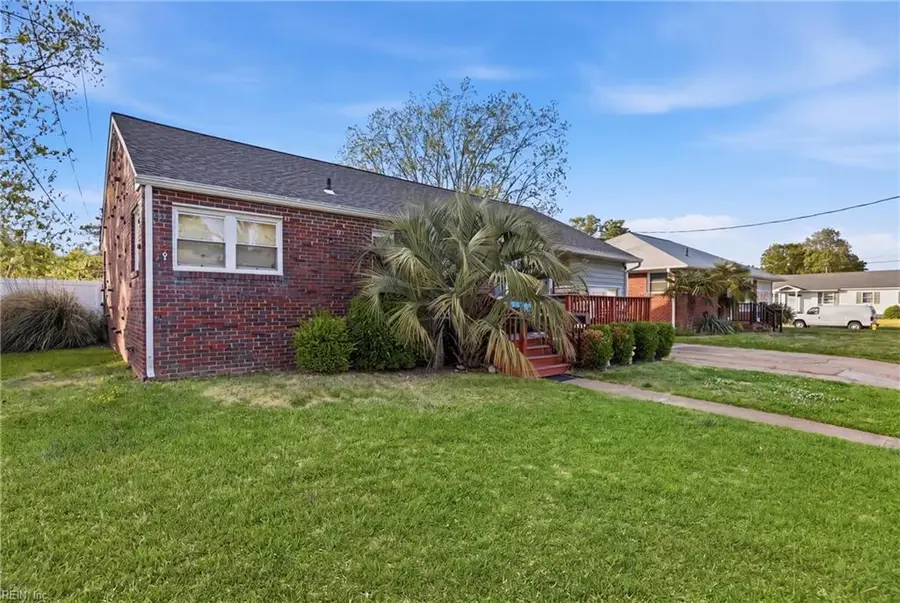 9525 Willow Terrace, Norfolk, VA 23503 - #2