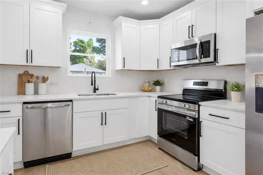 6015 Hampton Boulevard, Norfolk, VA 23508 - #3