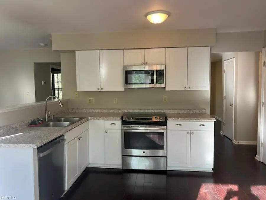 8 Sumner Court, Toano, VA 23168 - #3