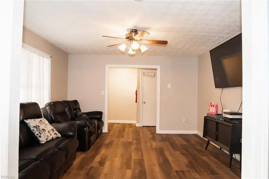 5257 Chestnut Fork Road, Gloucester, VA 23061 - #2