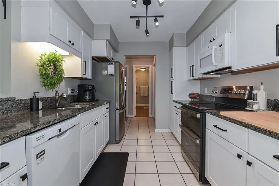 2700 Seashore Cove, Virginia Beach, VA 23454 - #2