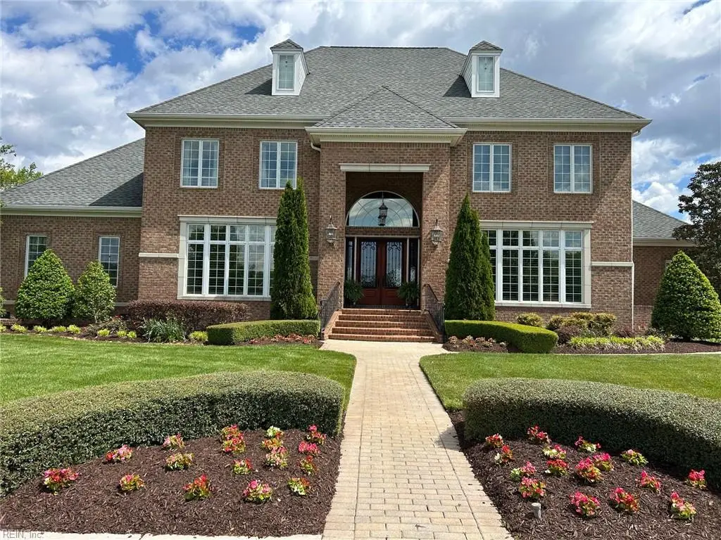 334 Scone Castle Loop, Chesapeake, VA 23322 - #1