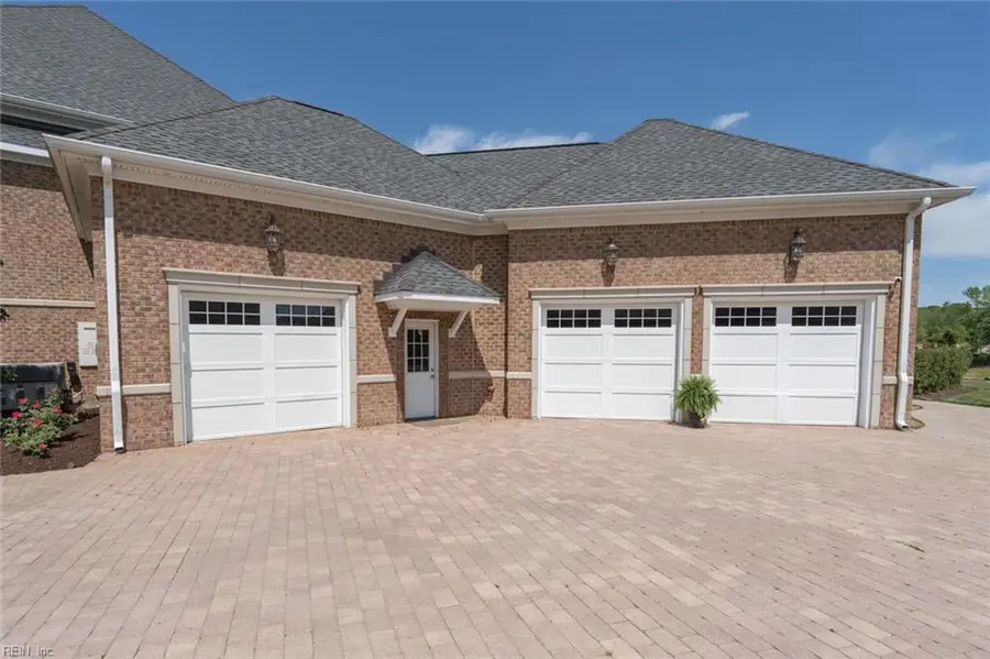 334 Scone Castle Loop, Chesapeake, VA 23322 - #3