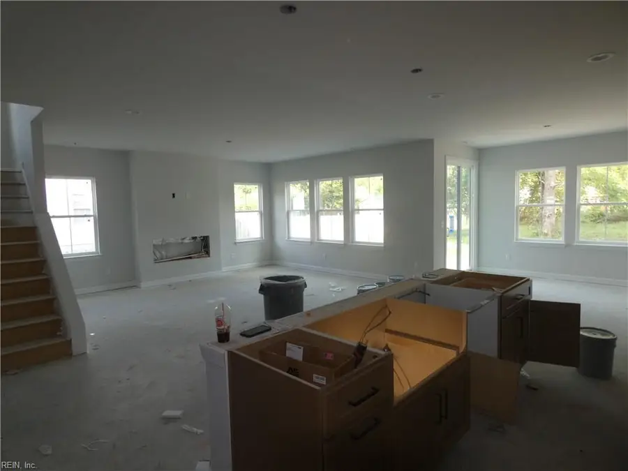 1093 Washington Drive, Chesapeake, VA 23322 - #2