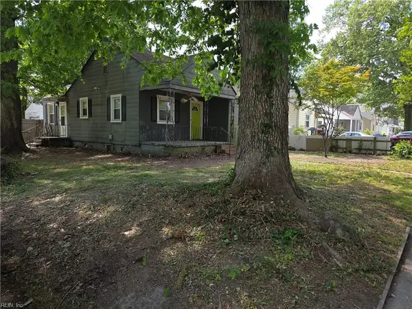 818 Hughes Avenue, Chesapeake, VA 23324