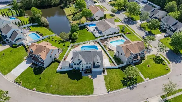 1932 English Oak Court, Virginia Beach, VA 23453