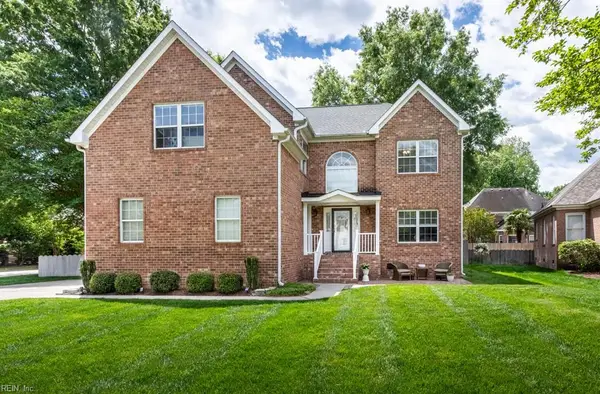 818 Brookside Arch, Chesapeake, VA 23322