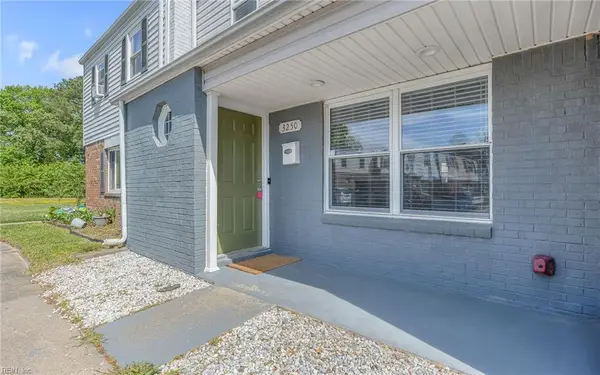 3250 Saxon Place, Virginia Beach, VA 23453