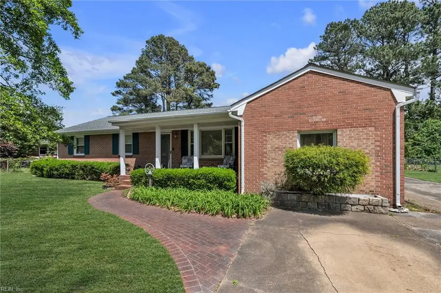 1253 Kingsway Drive, Chesapeake, VA 23320 - #2