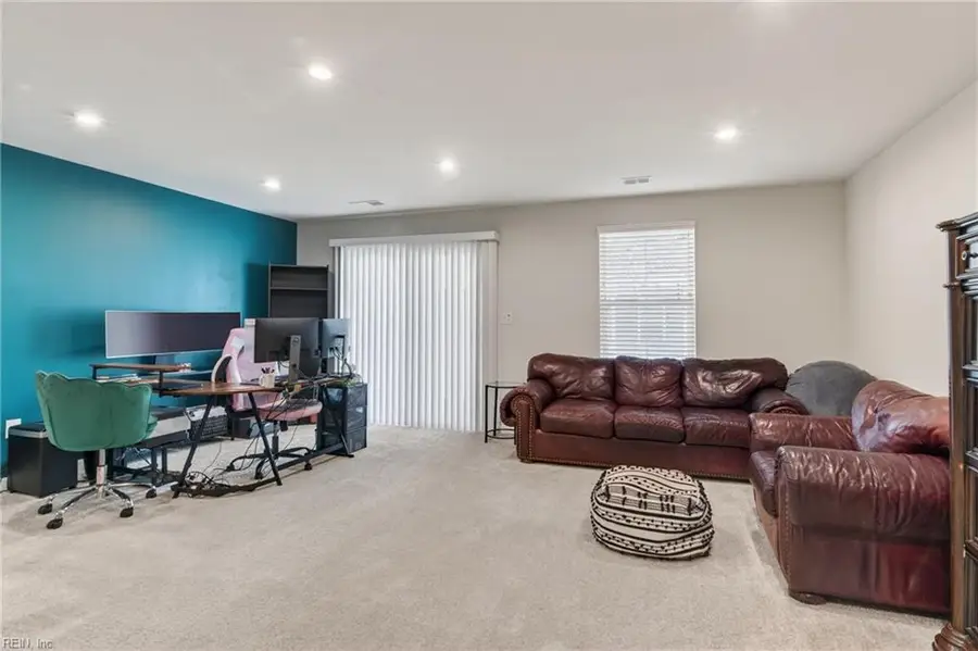 4336 Whitfield Ln, Chesapeake, VA 23324 - #3