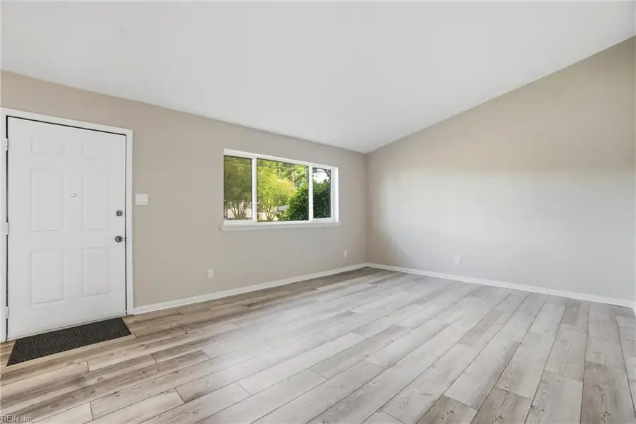 213 Cassady Avenue, Virginia Beach, VA 23452 - #3