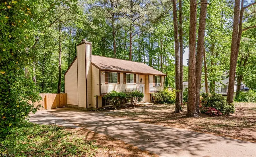 8302 Beagle Drive, Richmond, VA 23228 - #2