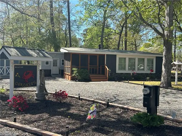 592 Pelican Court, Horntown, VA 23395