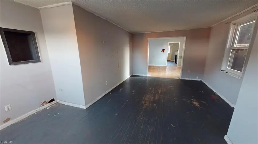 1128 Hugo Street, Norfolk, VA 23513 - #3