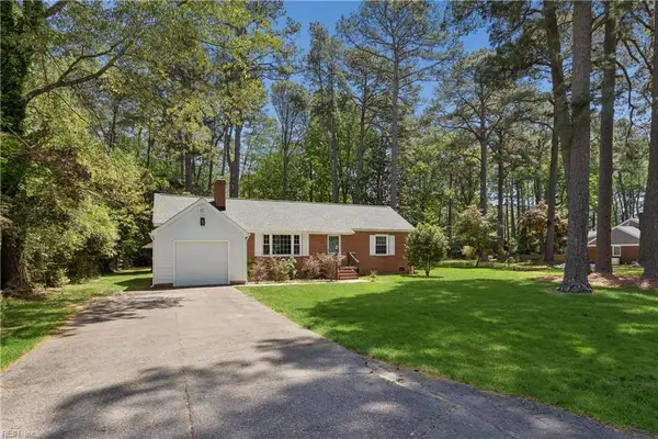 200 Mistletoe Drive, Newport News, VA 23606