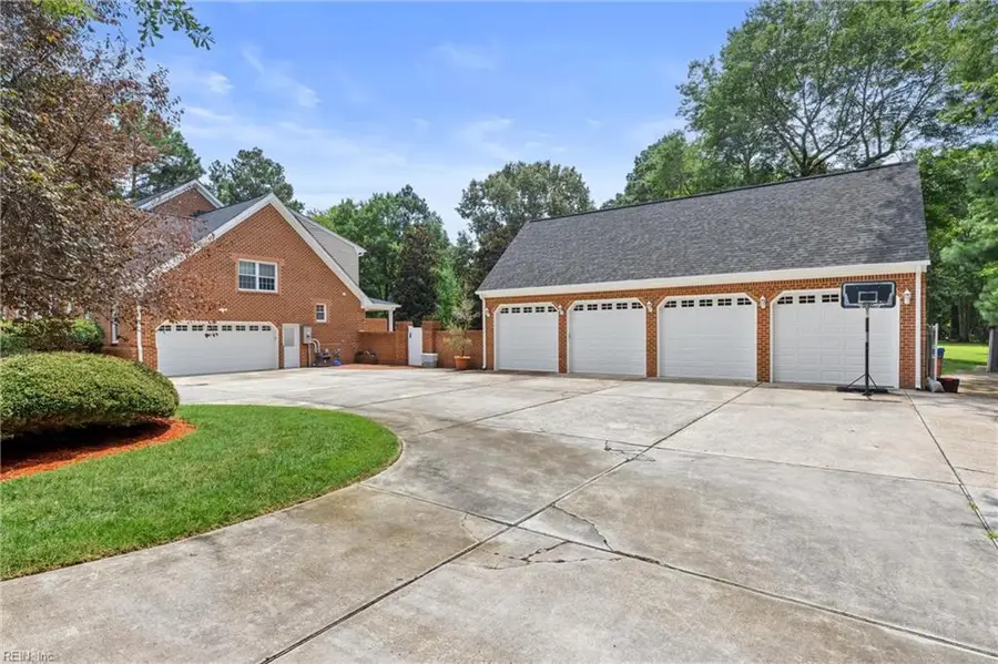 641 Ravenwoods Drive, Chesapeake, VA 23322 - #2