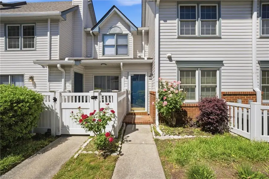 27 Tamarisk Quay #D, Hampton, VA 23666 - #3