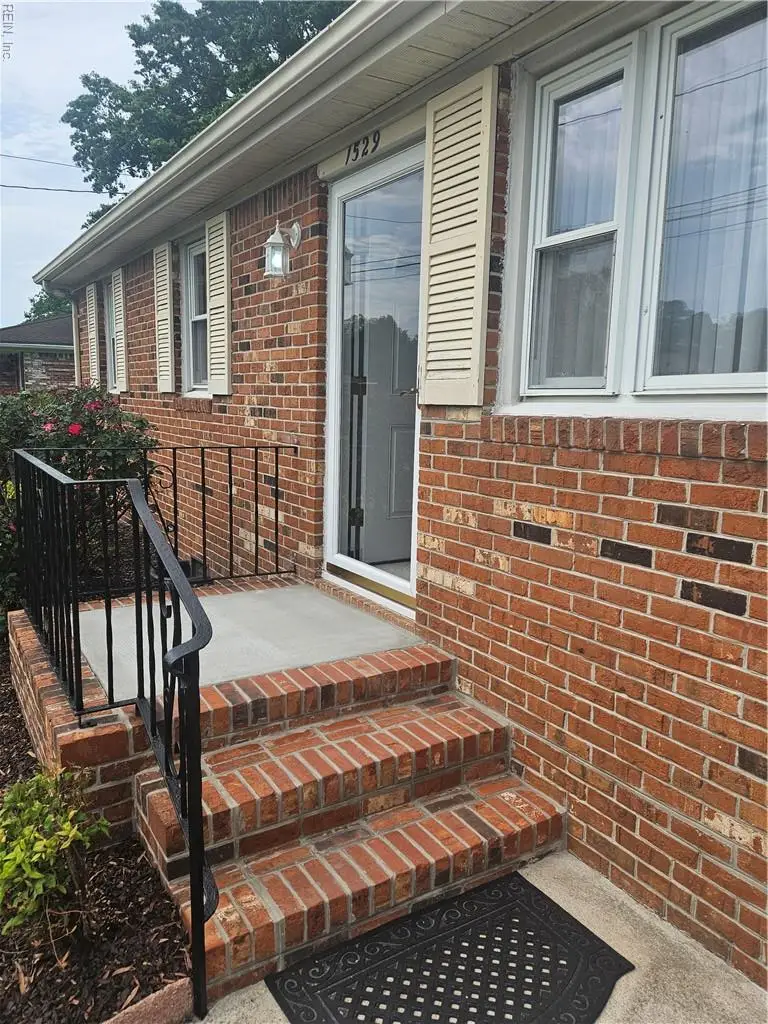 1529 Wood Avenue, Chesapeake, VA 23325 - #1