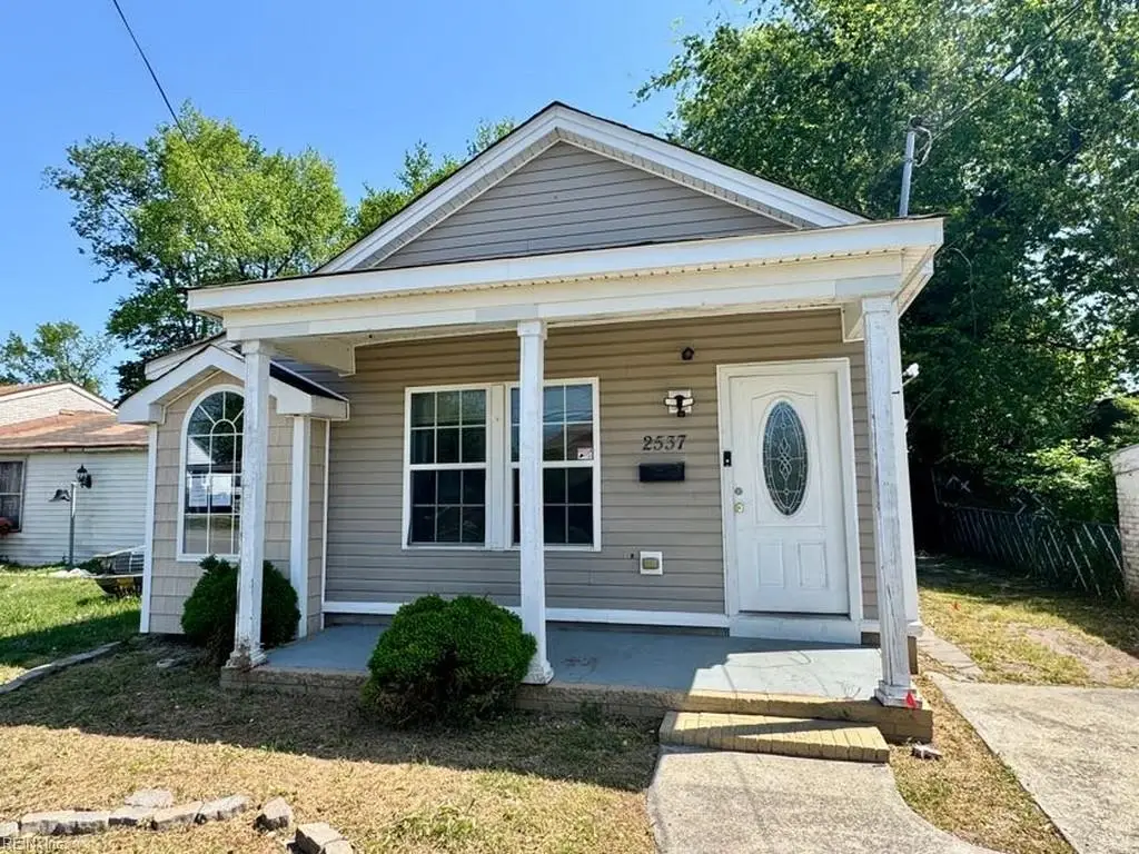 2537 Staunton Avenue, Portsmouth, VA 23704 - #1