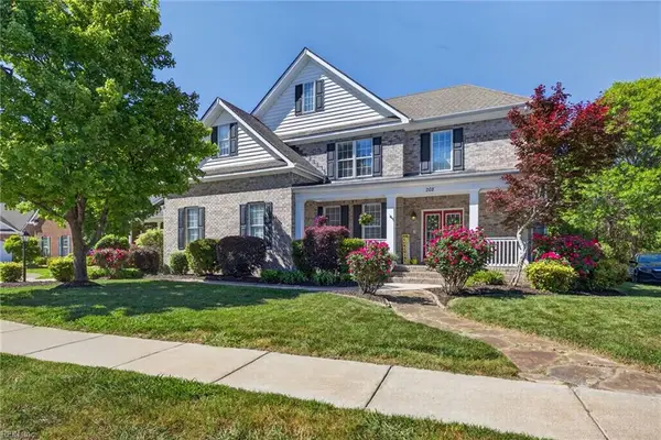 208 Pine Island Quay, Chesapeake, VA 23322
