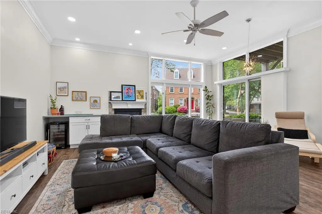 696 Mowbray Arch #510, Norfolk, VA 23507 - #1
