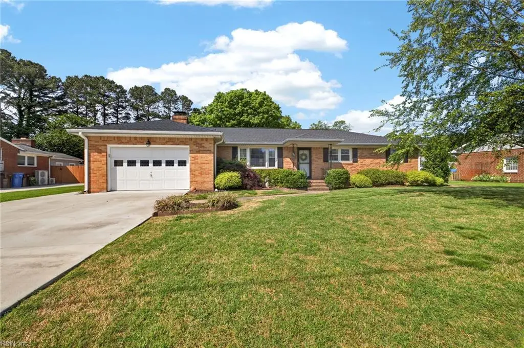 1256 Kingsway Drive, Chesapeake, VA 23320 - #1