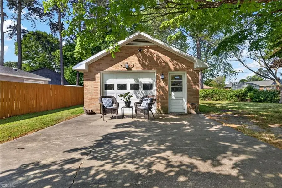 1256 Kingsway Drive, Chesapeake, VA 23320 - #3