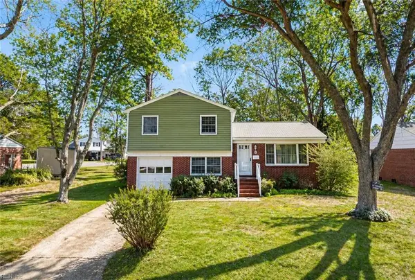 8 Winnard Road, Hampton, VA 23669