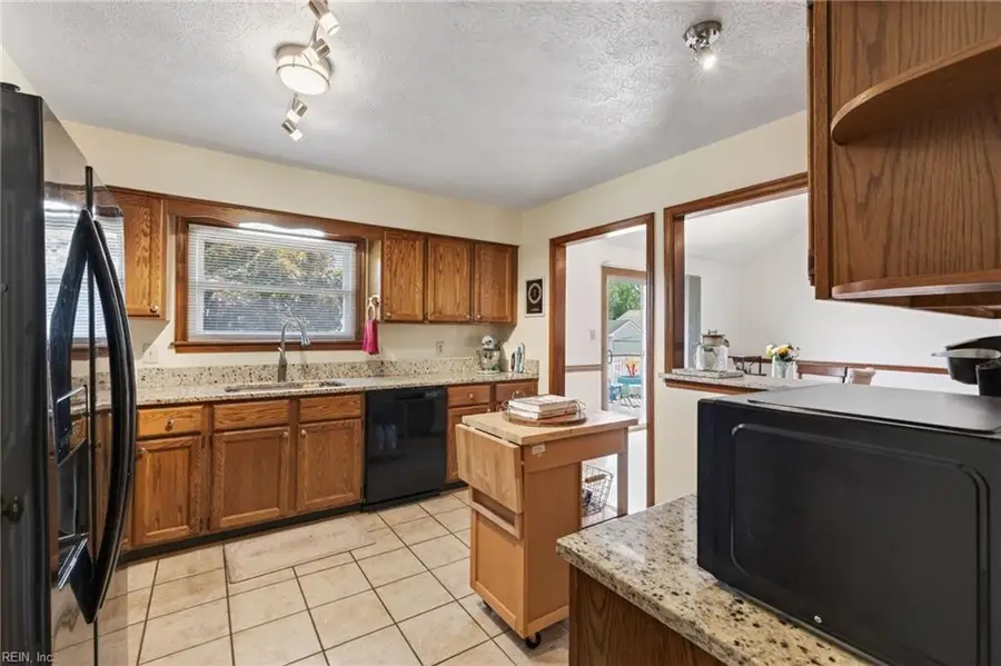 401 Cannon Drive, Carrollton, VA 23314 - #3